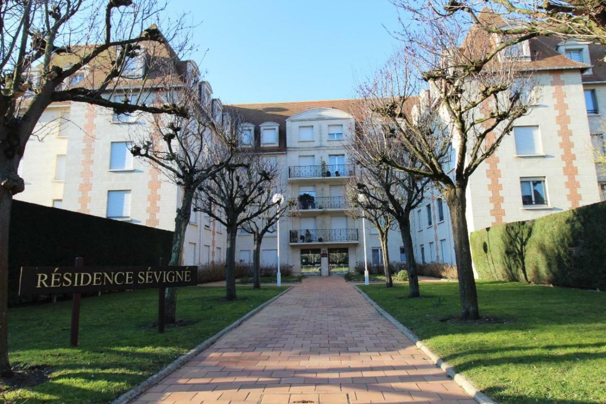 Cadre Exceptionnel: Duplex Classe 4**** Tennis, Piscine, Parking, Linge Inclus, Wifi, Materiel Bebe, Proximite Centre Deauville Exteriér fotografie